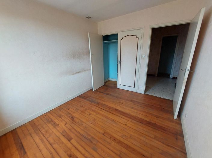 Image No.9-3 Bed House for sale