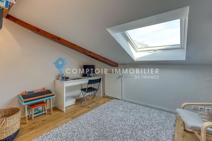 Image No.16-4 Bed House for sale