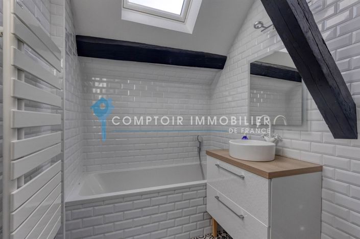 Image No.17-4 Bed House for sale