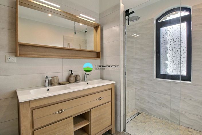 Image No.12-5 Bed House for sale