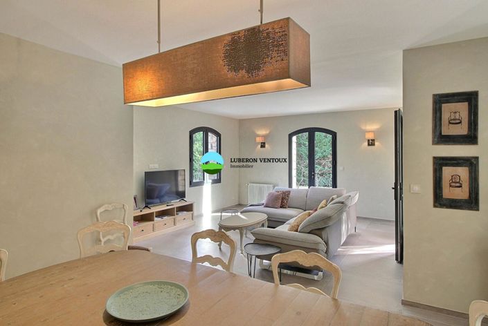 Image No.9-5 Bed House for sale