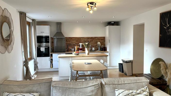 Image No.1-3 Bed Apartment for sale