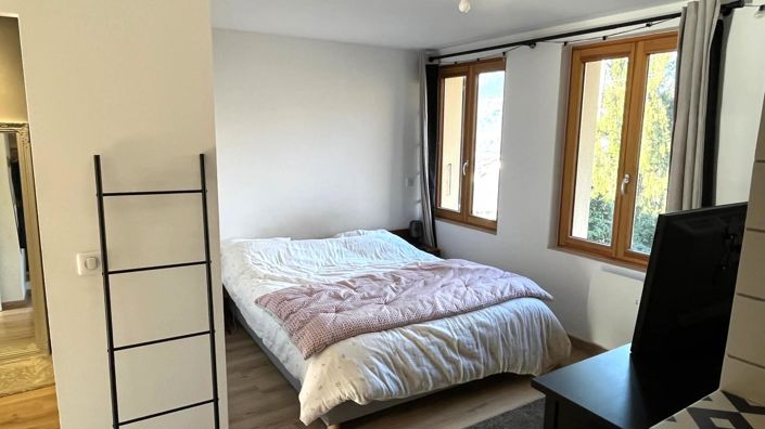 Image No.3-3 Bed Apartment for sale