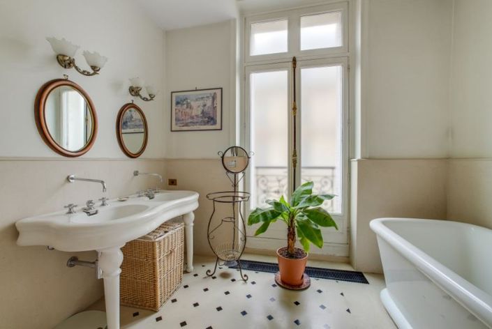 Image No.9-4 Bed Apartment for sale