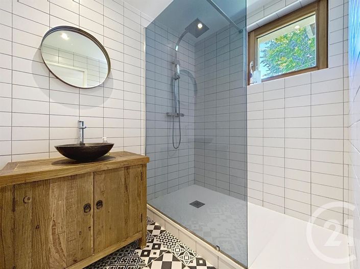 Image No.9-3 Bed Apartment for sale