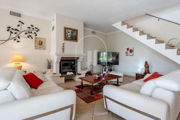 Image No.5-Maison de 5 chambres à vendre à Rasteau