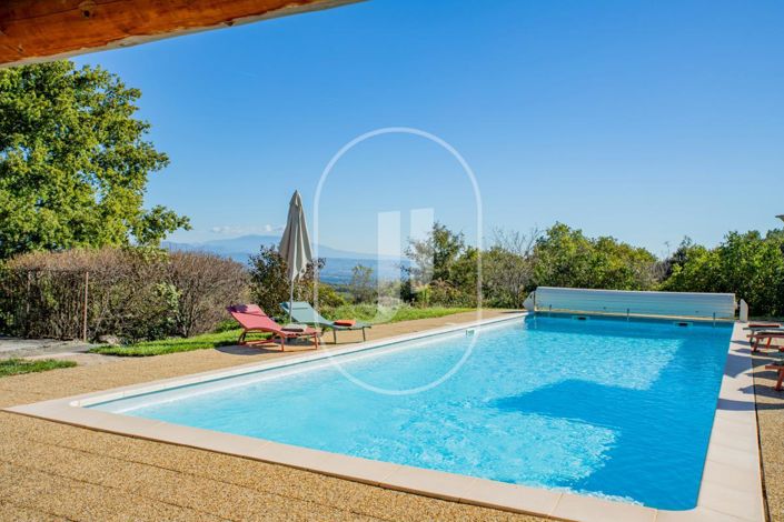 Image No.2-8 Bed House for sale