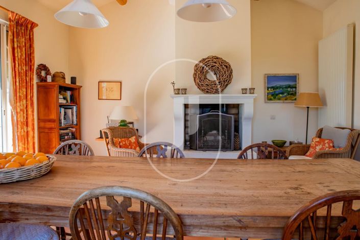 Image No.6-5 Bed House for sale