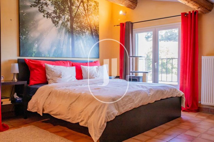 Image No.11-11 Bed House for sale