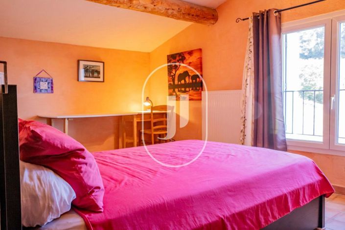 Image No.13-11 Bed House for sale