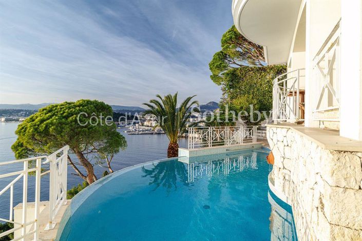 Image No.20-6 Bed Property for sale