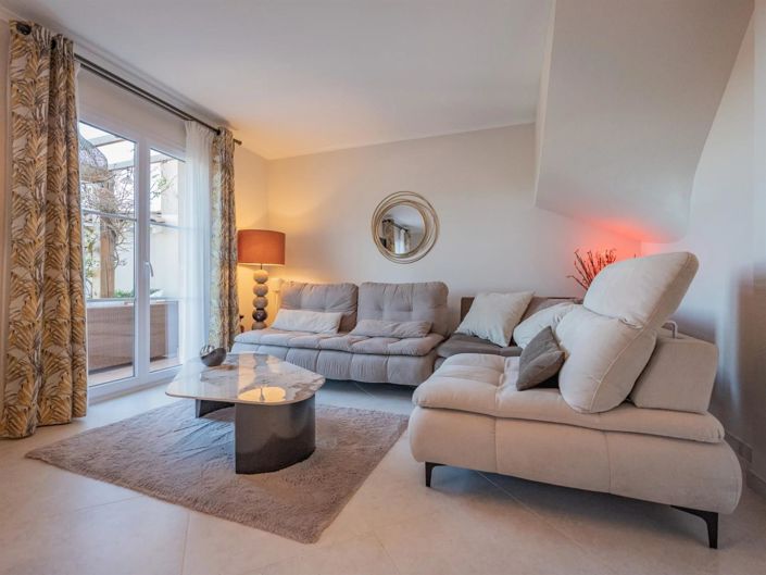 Image No.7-3 Bed House for sale