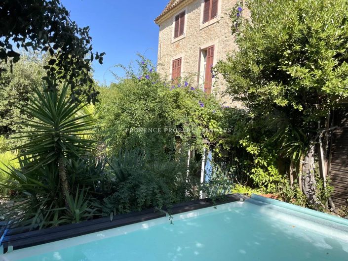 Image No.1-4 Bed House for sale