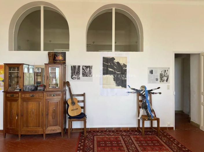 Image No.20-4 Bed House for sale