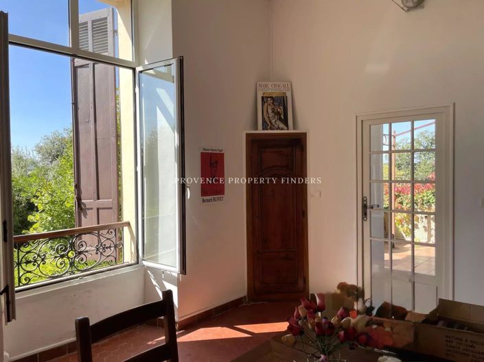 Image No.23-4 Bed House for sale