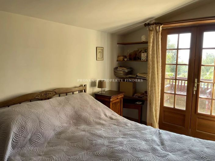 Image No.30-4 Bed House for sale