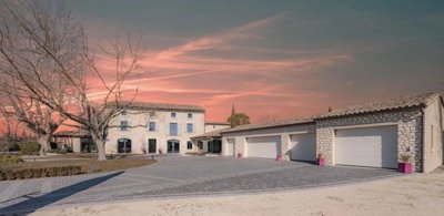 1 - L'Isle-sur-la-Sorgue, House