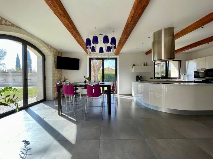 Image No.13-5 Bed House for sale