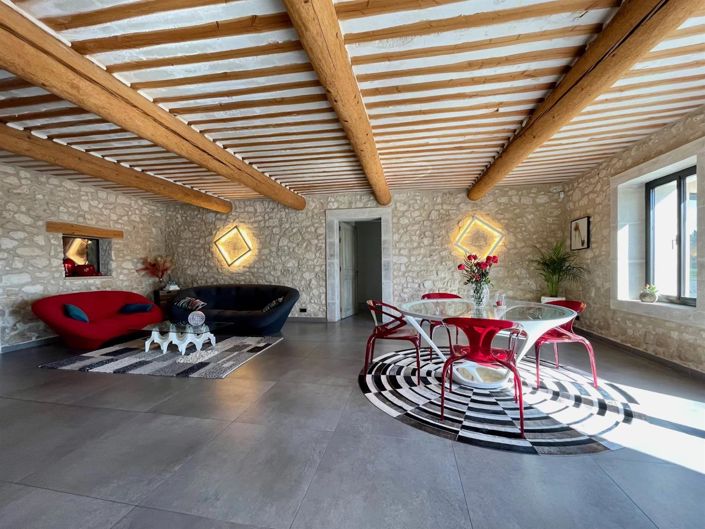 Image No.9-5 Bed House for sale