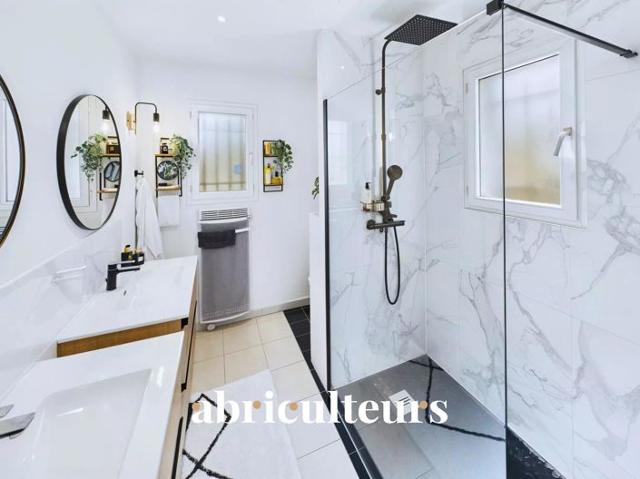 Image No.9-Maison de 8 chambres à vendre à Aups