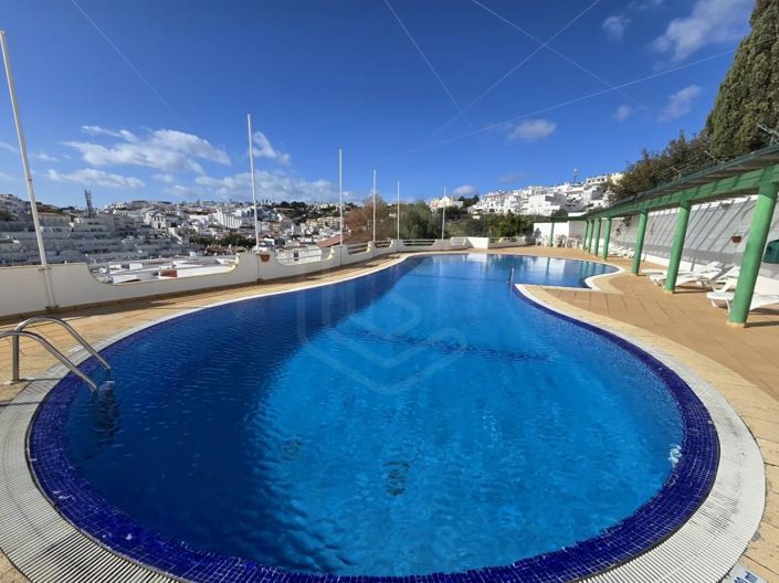 Image No.23-2 Bed Apartment for sale