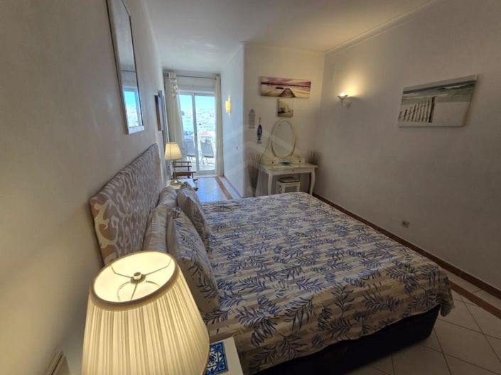 Image No.24-2 Bed Apartment for sale