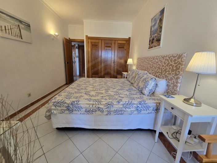 Image No.25-2 Bed Apartment for sale