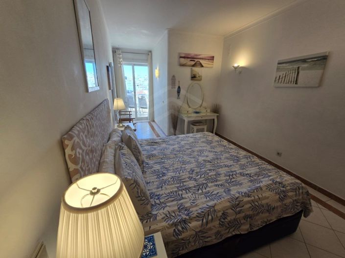 Image No.28-2 Bed Apartment for sale