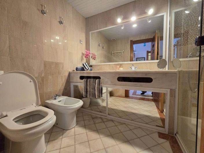 Image No.31-2 Bed Apartment for sale