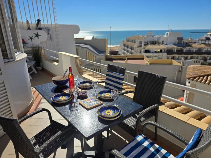Image No.37-2 Bed Apartment for sale