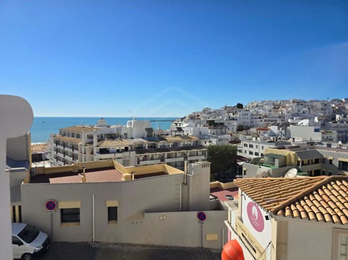 Image No.40-1 Bed Apartment for sale