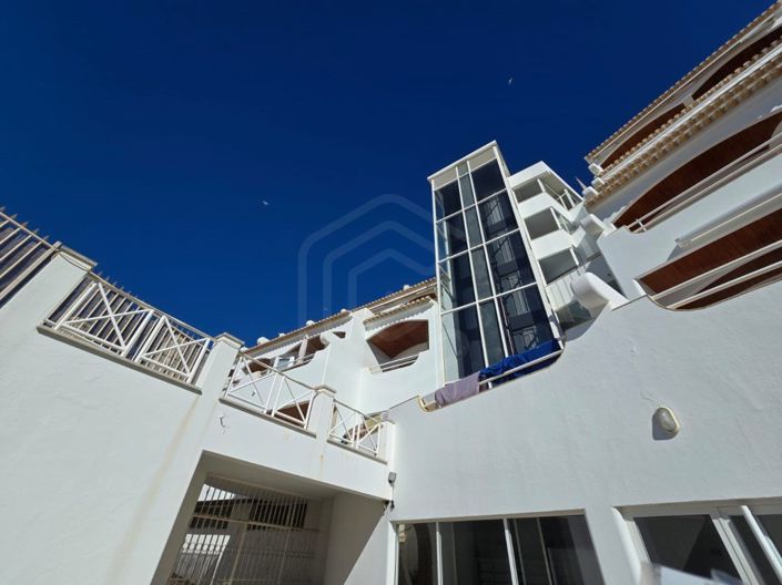 Image No.40-2 Bed Apartment for sale