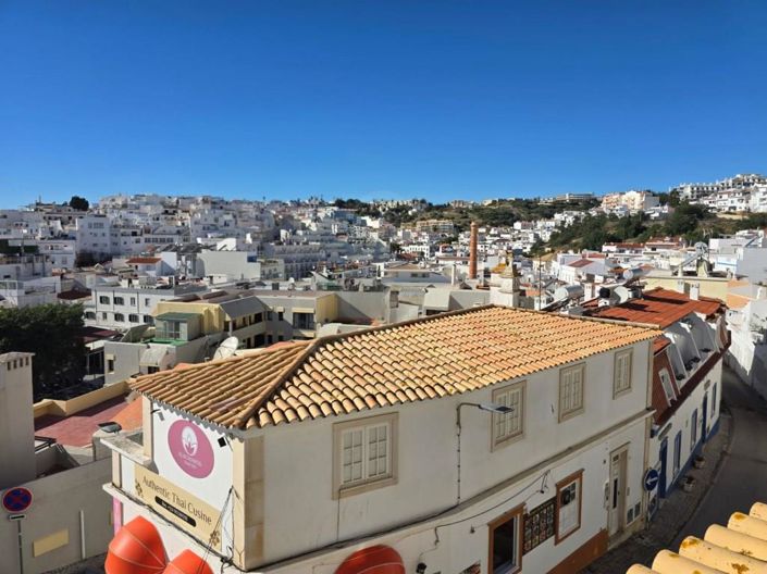 Image No.42-2 Bed Apartment for sale