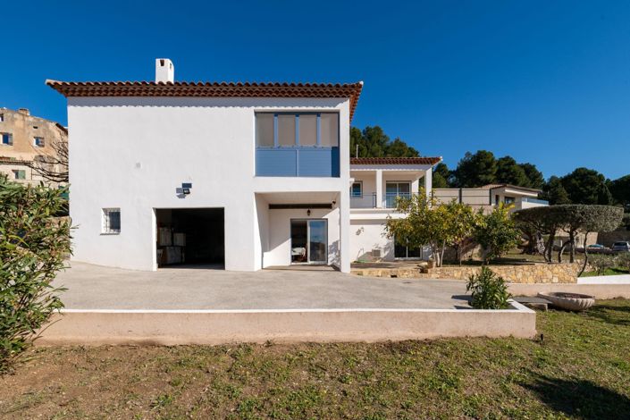 Image No.6-5 Bed House for sale