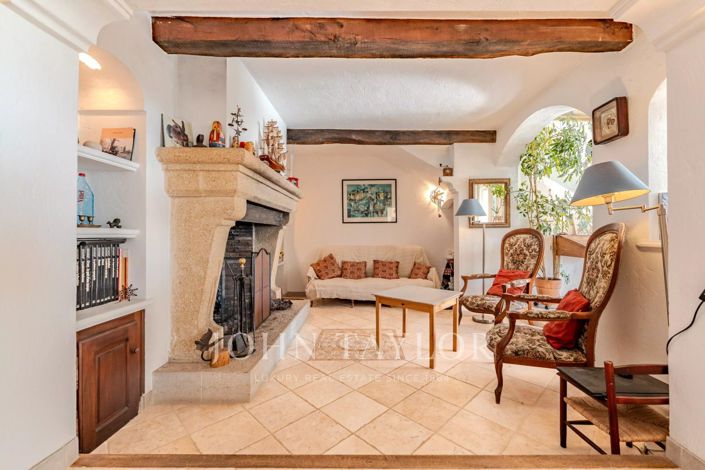 Image No.11-5 Bed House for sale