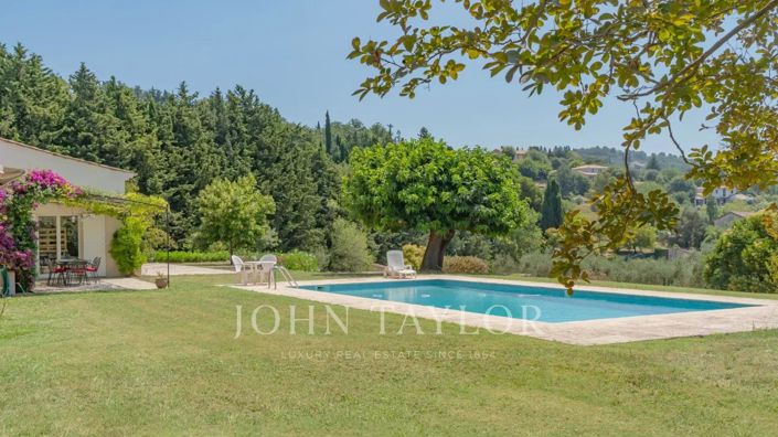 Image No.17-5 Bed House for sale