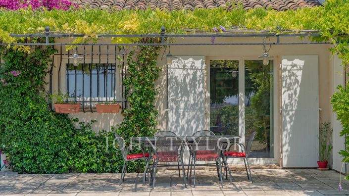 Image No.32-5 Bed House for sale