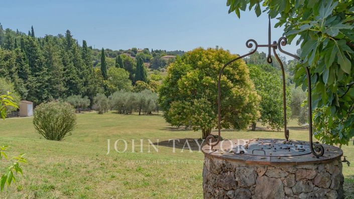 Image No.33-5 Bed House for sale