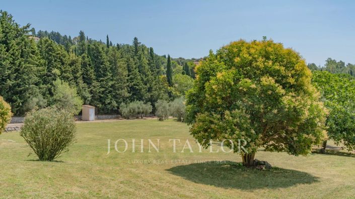 Image No.35-5 Bed House for sale