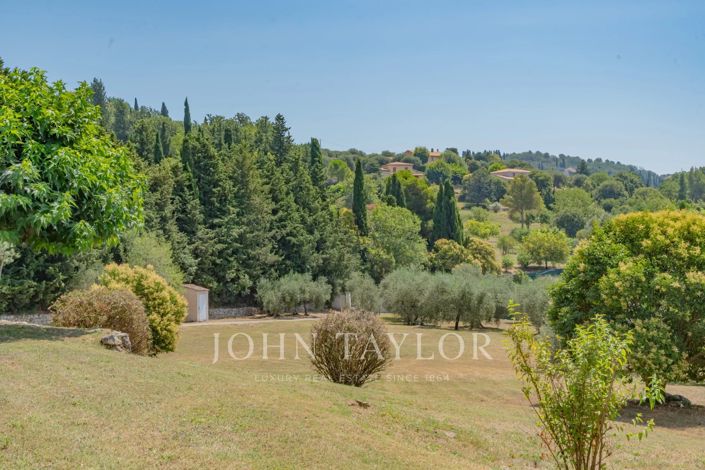 Image No.7-5 Bed House for sale