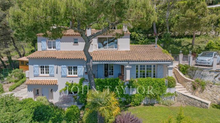 Image No.2-4 Bed House for sale