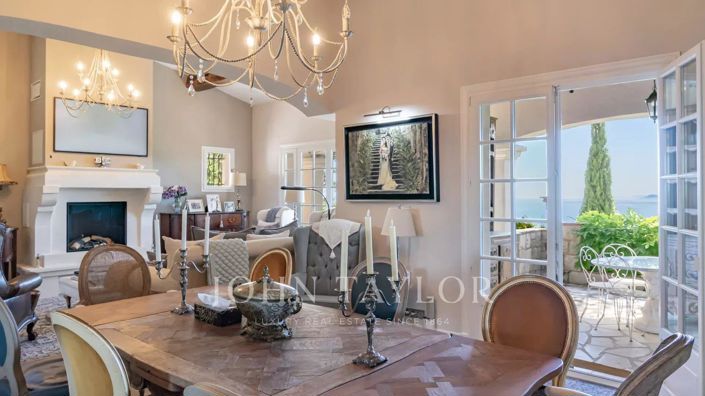 Image No.5-4 Bed House for sale