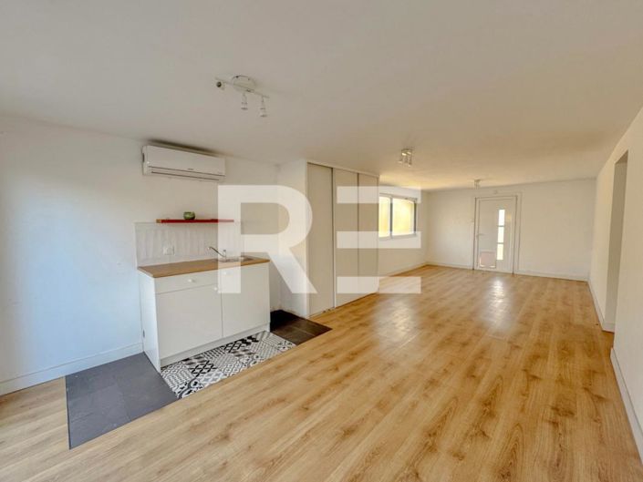 Image No.12-Maison de 3 chambres à vendre à Saint-Gilles