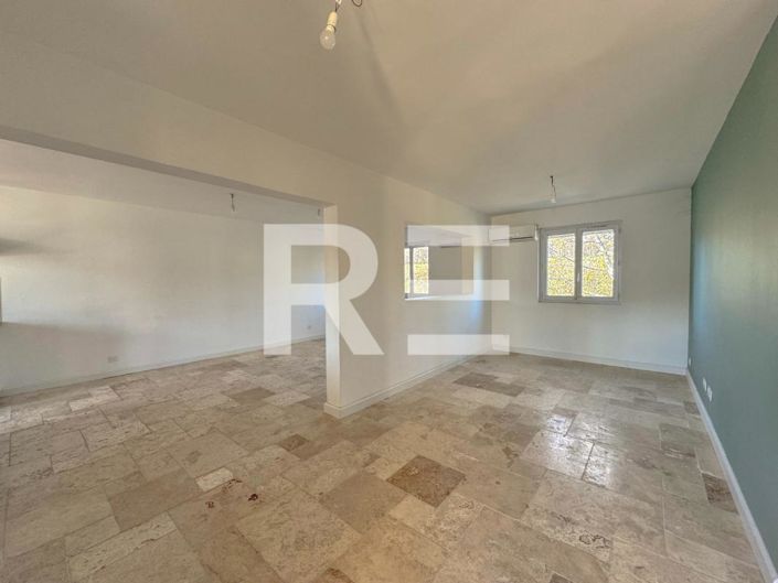 Image No.5-Maison de 3 chambres à vendre à Saint-Gilles