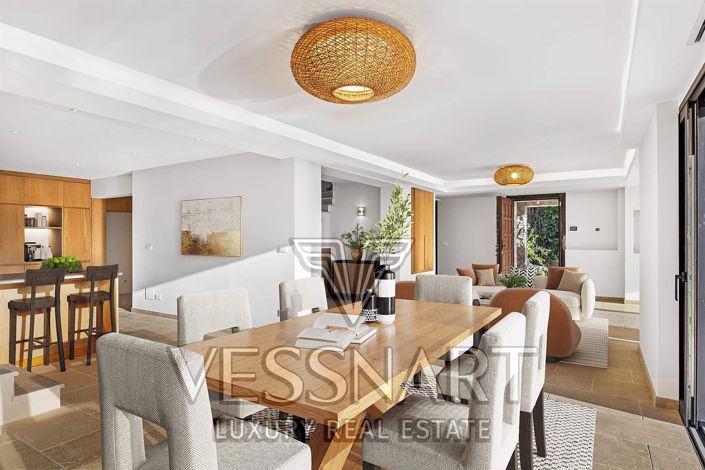 Image No.3-5 Bed House for sale