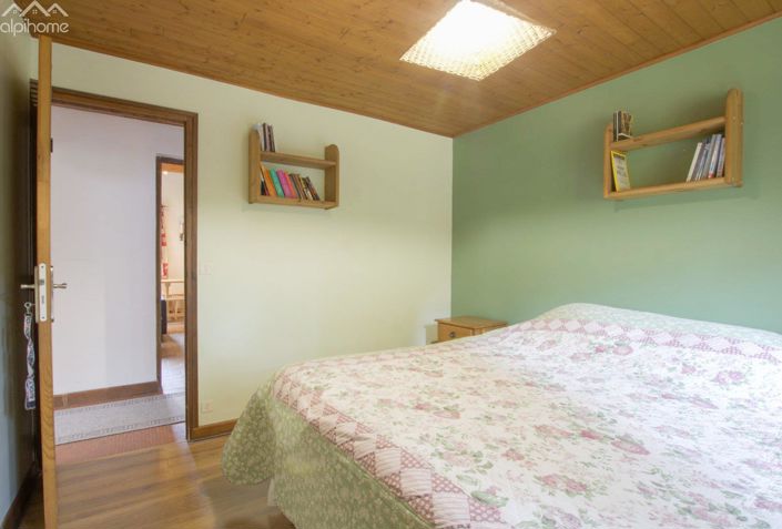 Image No.2-7 Bed House for sale