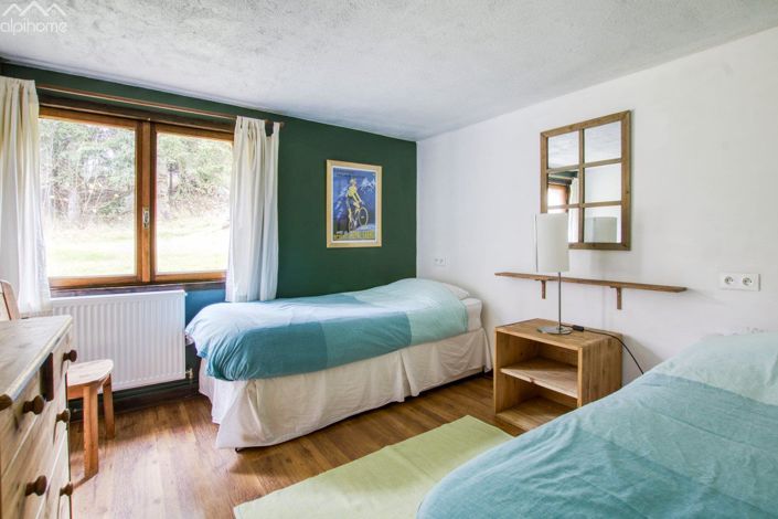 Image No.9-7 Bed House for sale