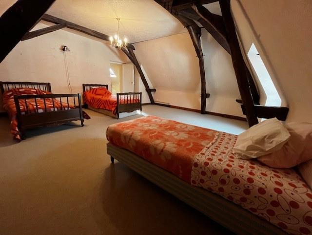 Image No.7-4 Bed House for sale