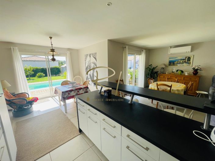 Image No.3-Maison de 3 chambres à vendre à Vallon-Pont-d'Arc