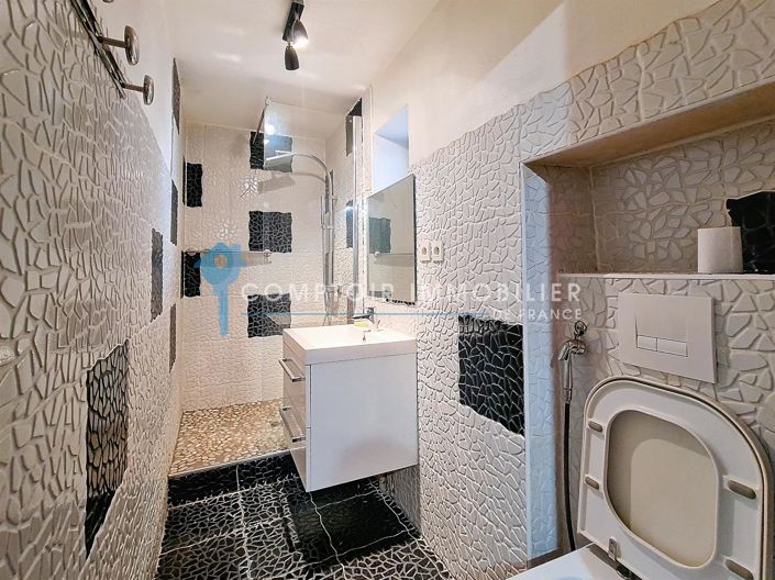 Image No.14-5 Bed House for sale